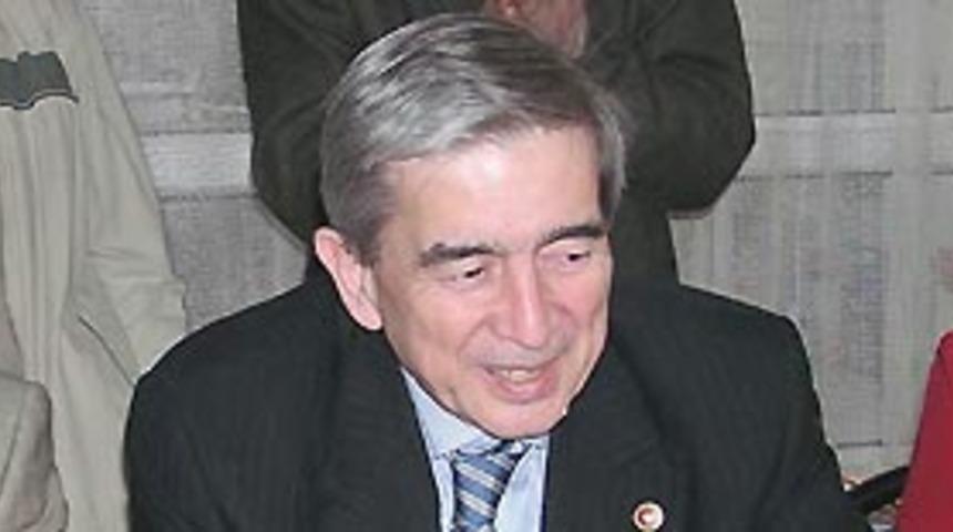 ''Atat&uuml;rk'&uuml;n koltuğunu vermeyeceğiz"