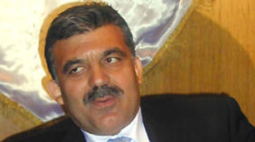 Bakan G&uuml;l, Suriye'ye gidiyor