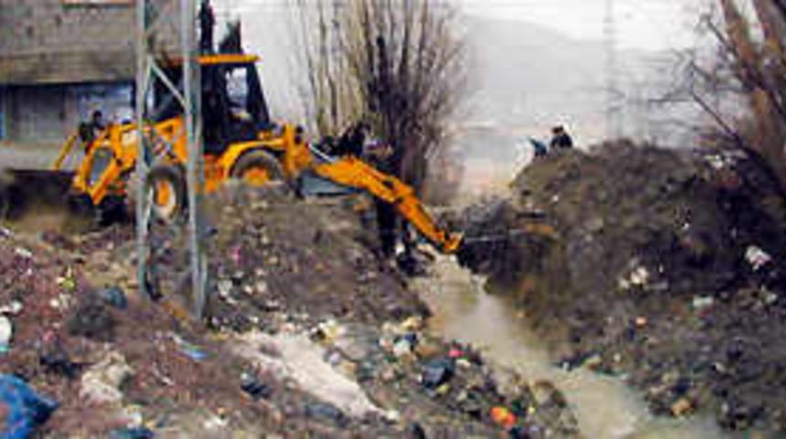 Niğde'de sel can alıyordu