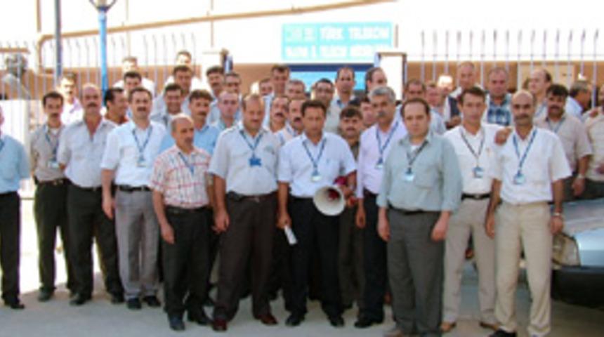 Telekom &ccedil;alışanlarından tepki