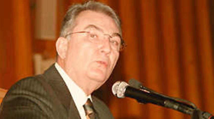 Sorunu demokrasiyle çözmek hayal