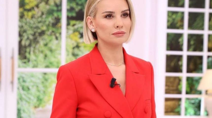 Esra Erol ve eşi Ali Özbir’in tatil keyfi! "Edi ile Büdü"