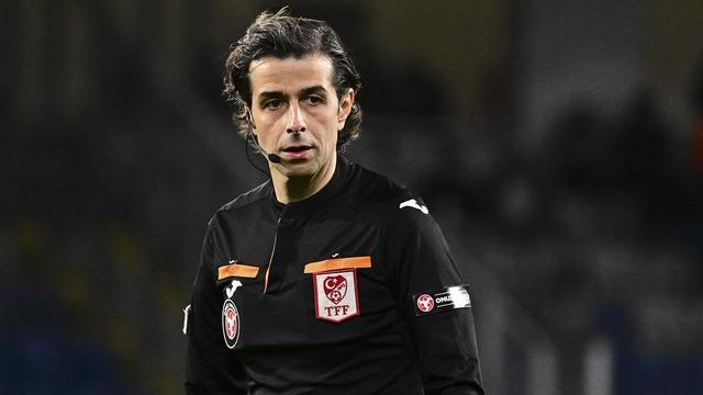 Kasımpaşa Fenerbahçe maçının hakemi Mete Kalkavan kimdir, nereli ve kaç yaşında? Hakem Mete Kalkavan'ın hayatı!