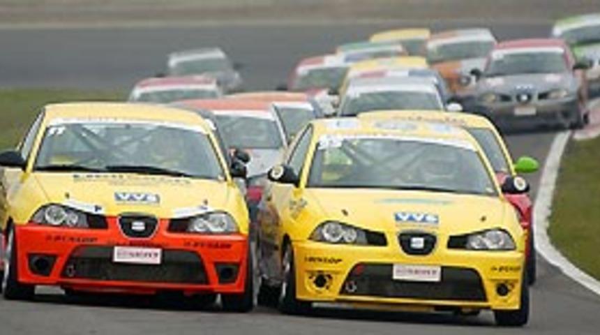 Seat Cup T&uuml;rkiye t&uuml;m hızıyla s&uuml;r&uuml;yor