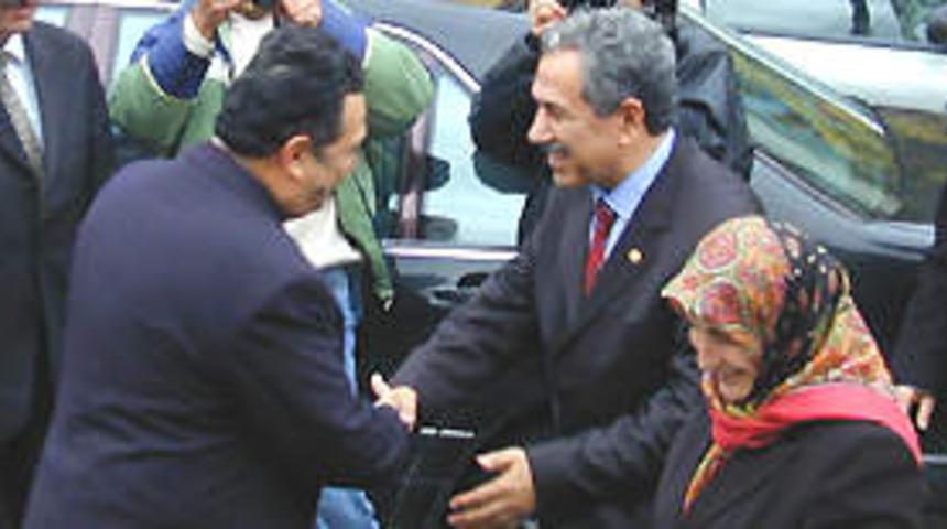 "Meclis şamar oğlanı değildir"