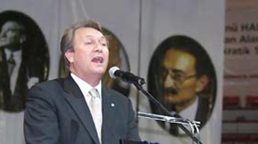 Zeki Sezer saldırıyı kınadı