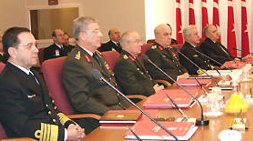 Yeni komutanlar belli oldu