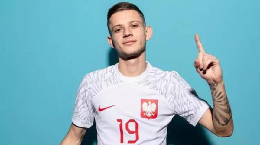 Sebastian Szymanski kimdir, nereli ve kaç yaşında? Fenerbahçe bir transferi daha bitiriyor! Sebastian Szymanski'nin biyografisi