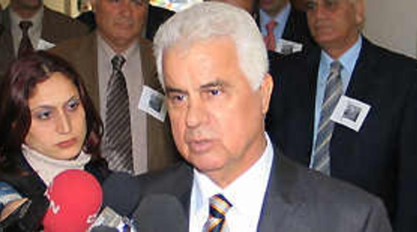 Eroğlu oyunu kullandı