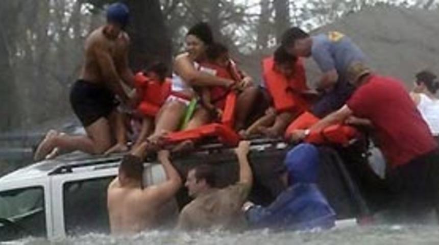 T&uuml;rk aile kurtarılmayı bekliyor