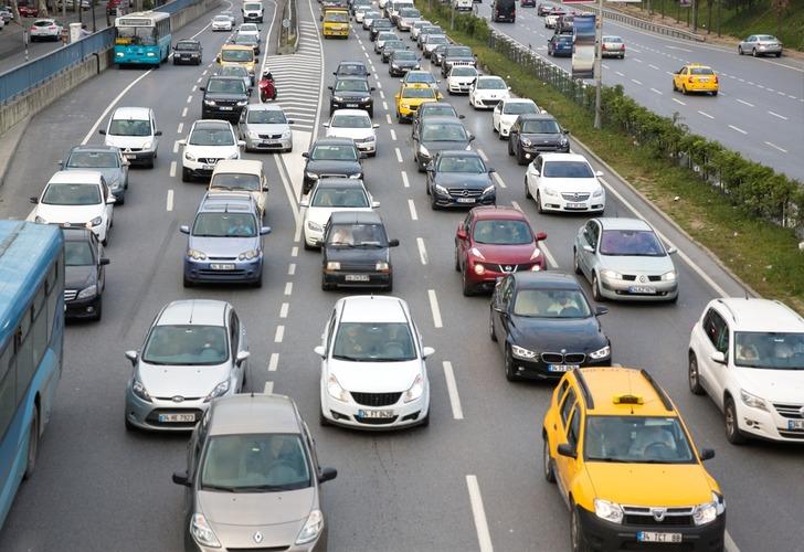 Trafik sigortasına 'asgari ücret' düzenlemesi: 1 Mayıs'tan itibaren zam hesabı değişiyor