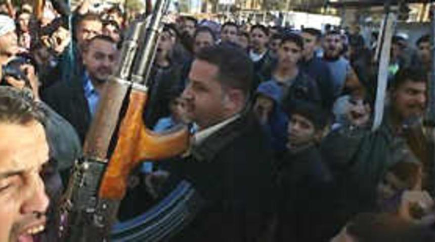 Irak'ta S&uuml;nni-Şii &ccedil;atışması: 19 &ouml;l&uuml;