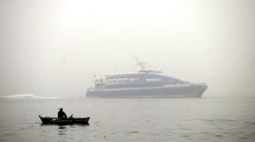 İstanbul Boğazı gemi ge&ccedil;işlerine kapatıldı