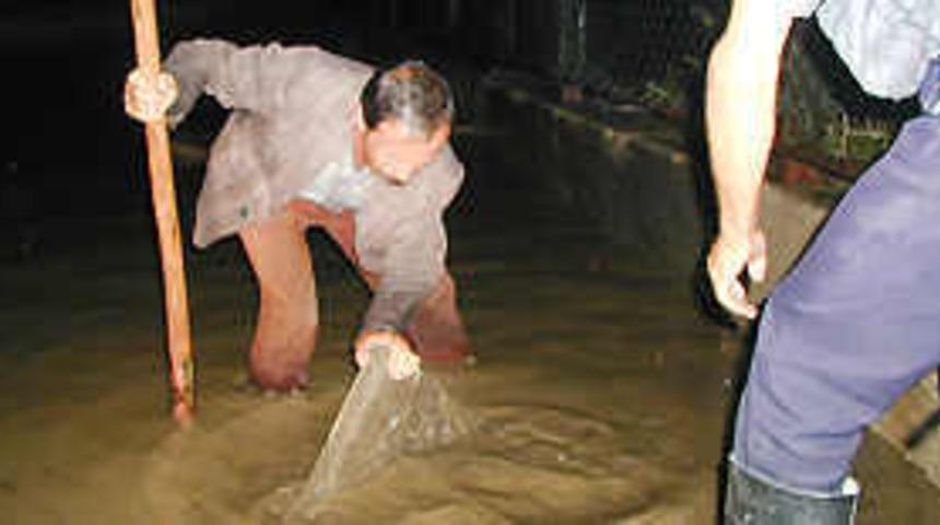 Ayazağa'da su baskını