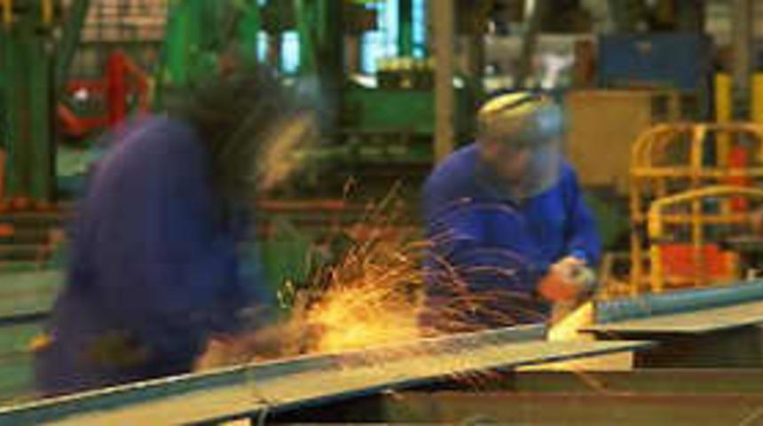 &Uuml;retimde saat başı &uuml;cret %11,4 arttı