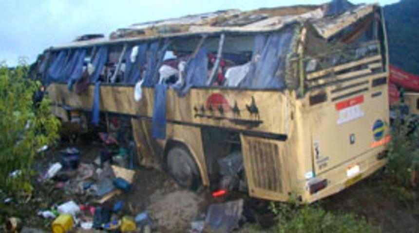 Niğde'de trafik kazası: 14 yaralı