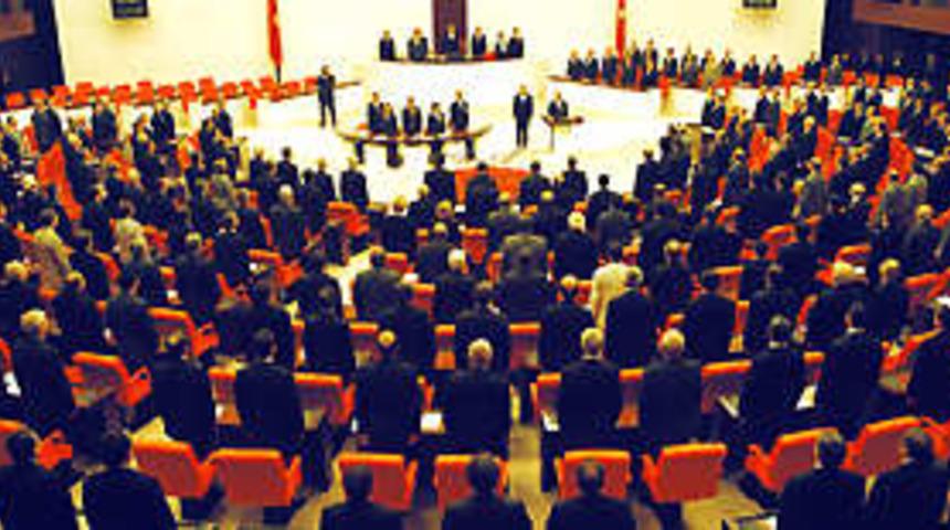 Anayasa 10'uncu kez değiştirildi