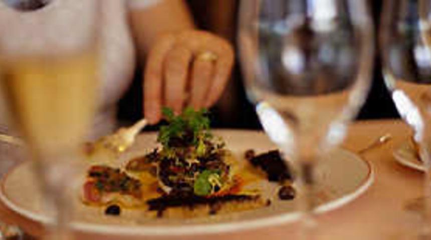 Bekletilmiş yiyecekler bakteri saçıyor