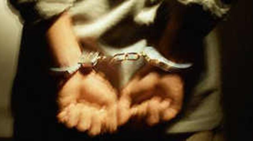 Tecav&uuml;zc&uuml;ye m&uuml;ebbet hapis