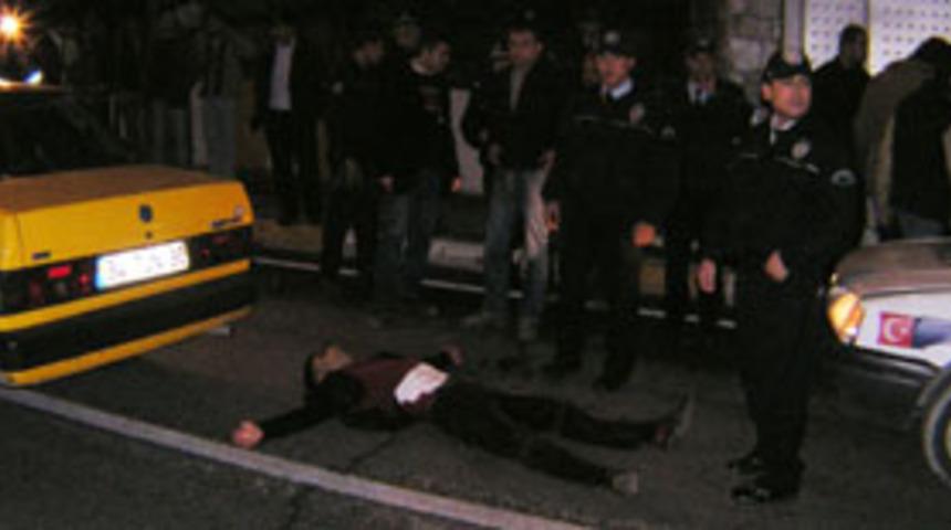 Beyoğlu'nda silahlı &ccedil;atışma: 1 yaralı