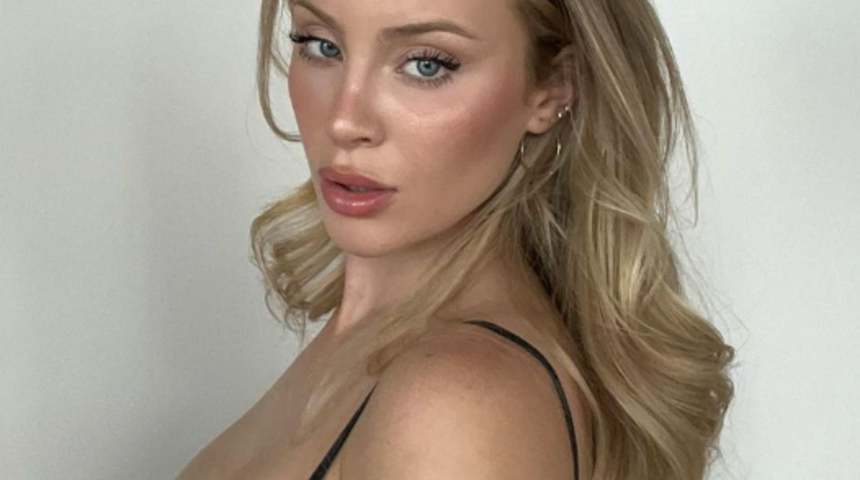 Sosyal medya fenomeni Daisy Keech sevgilisiyle aşka geldi! Dudak dudağa pozu hayranlarından tam not aldı