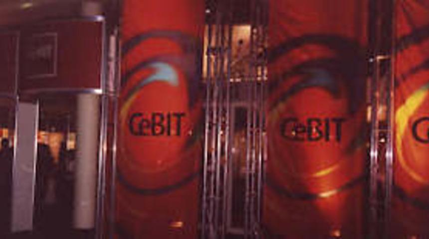 AK Parti CEBIT Fuarı'nda stand açtı