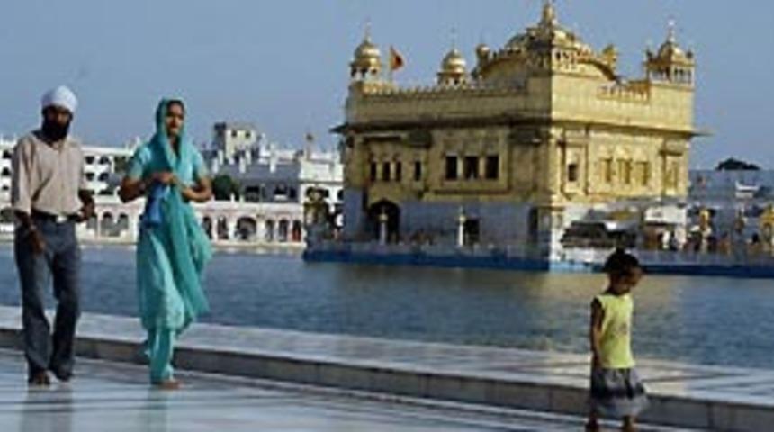 Yeni Delhi karanlıkta kaldı