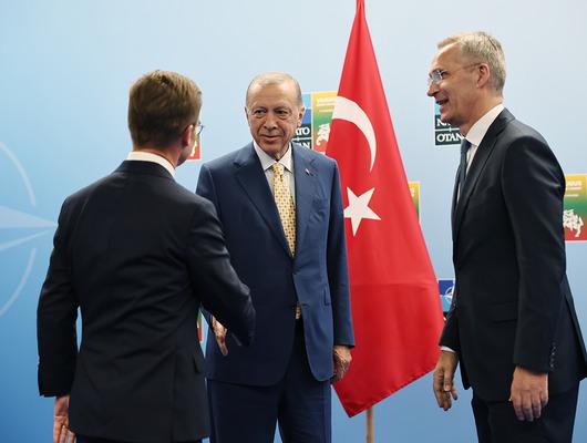 Zirve başladı! Erdoğan, Macron ile bir araya geldi