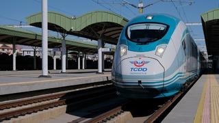 İstanbul trafiğine raylı çözüm! Bakan açıkladı: Tamamlandığında 4,5 saatten 1,5 saate inecek