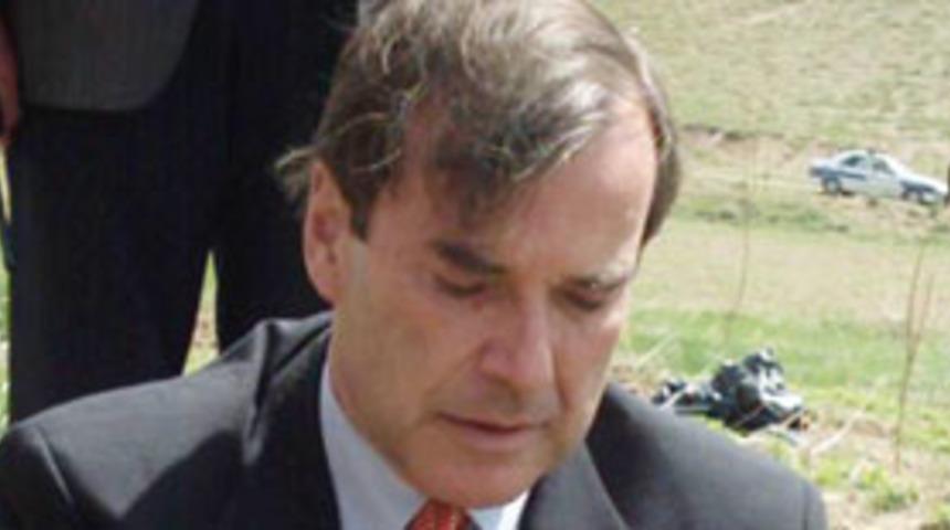 Cari a&ccedil;ık risk taşımaya devam ediyor