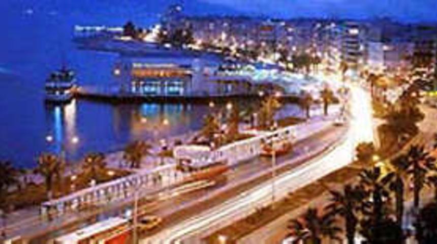 İzmir'de 9 eyl&uuml;l coşkusu