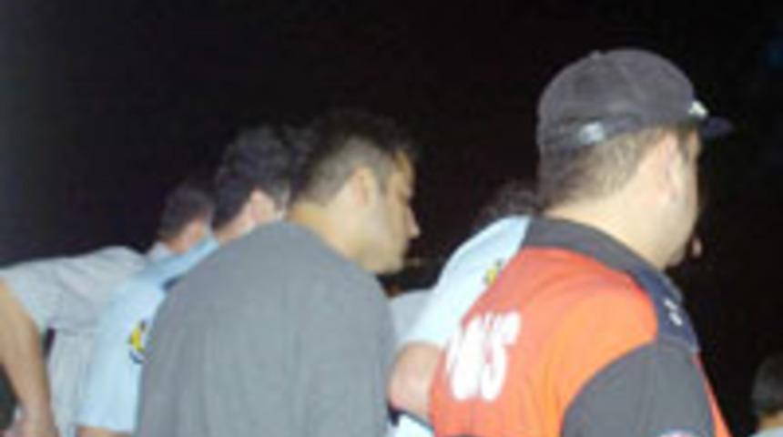 Antalya'da gen&ccedil; bankacının sır intiharı