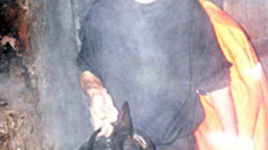 Kars'ta t&uuml;p patladı: 3 &ouml;l&uuml;, 1 yaralı