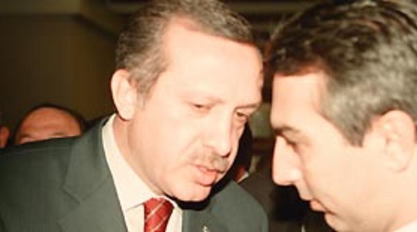 Erdoğan'ın Mumcu'ya a&ccedil;tığı davaya red