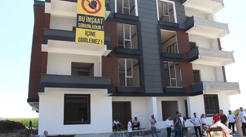 Satılan 16 dairenin 39 sahibi ortaya çıktı! Mağdur vatandaşlar isyan etti: 20 yıllık emeğimizi çöpe attık