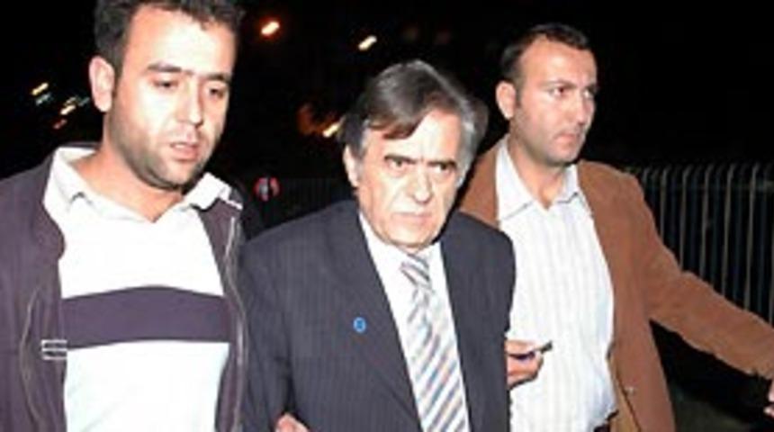 Prof. Aşkın'ın tutukluğuna devam kararı