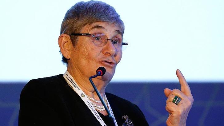 Canan Karatay'ın yasak listesi! Ağzınıza sürmeyin, meğer vücudu darmaduman ediyormuş G2