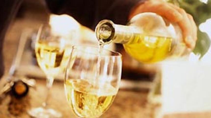 Avrupa'da alkol ter&ouml;r&uuml;: 600 bin &ouml;l&uuml;