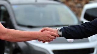 Akıllara durgunluk veren yöntem noterde ortaya çıktı! Birine 'kuzenim' diğerine 'kayınbiraderim' demiş... Hesabındaki 300 bin TL'yi böyle açıkladı