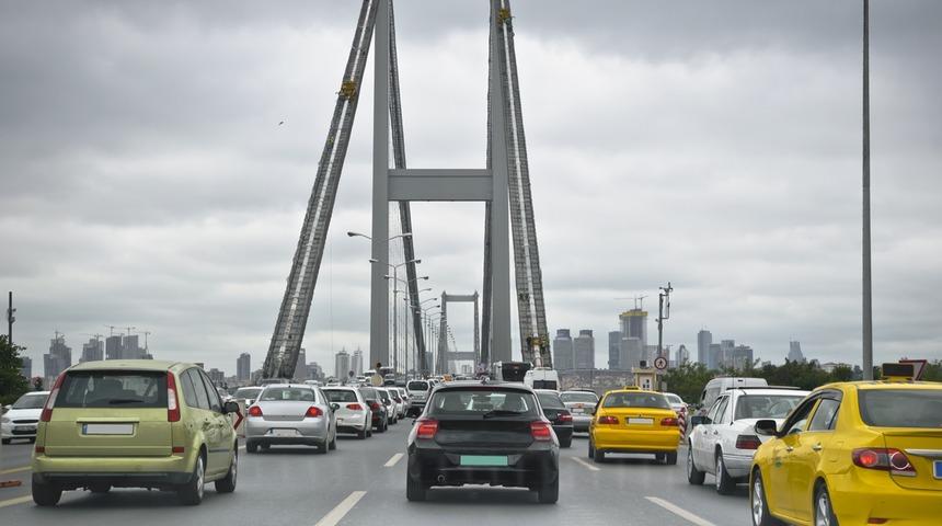 SON DAKİKA | Araba, motorsiklet, kamyonet... Tüm araç sahiplerini ilgilendiriyor: KGM, köprü ve otoyol geçiş ücretlerine zam yaptı