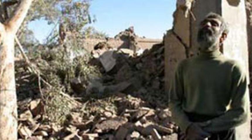 Pakistan'da deprem: 46 &ouml;l&uuml;