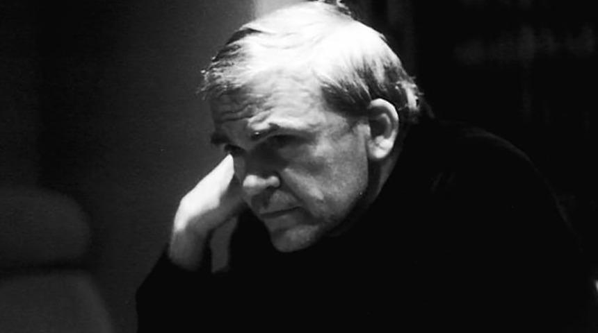 Edebiyat dünyasının acı günü: Milan Kundera hayatını kaybetti! 'Varolmanın Dayanılmaz Hafifliği' ile iz bıraktı