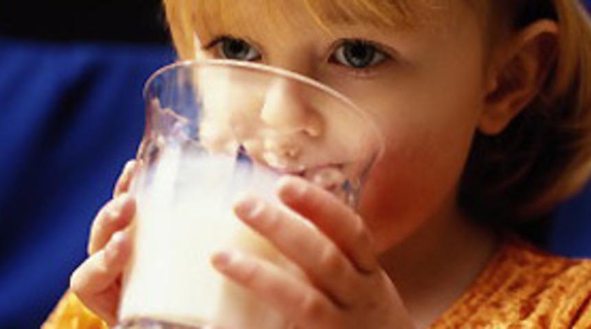 Sokakta satılan sütler hasta ediyor