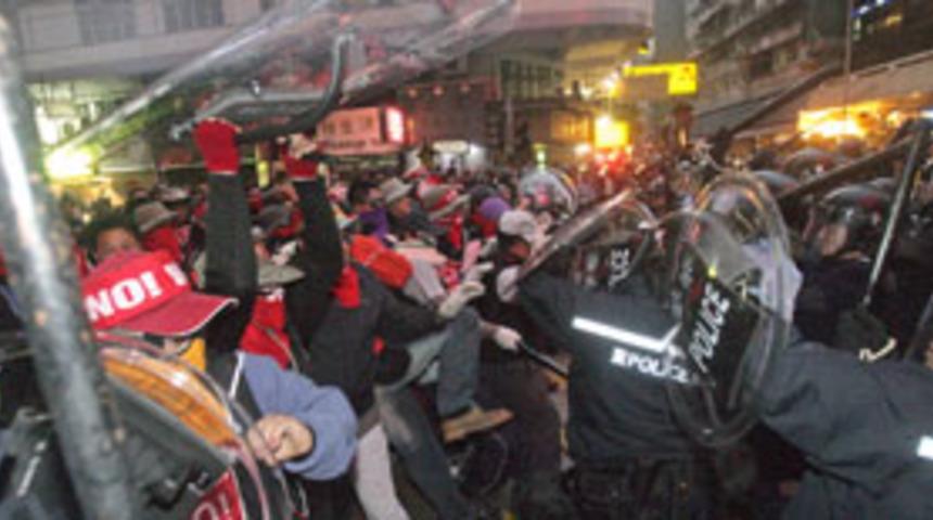 Hong Kong'ta bilan&ccedil;o: 41 yaralı