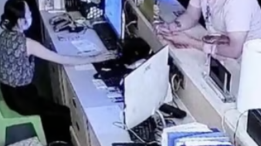 Çin’de gizemli ölüm! Ayak masajı salonunda tamamen çıplak bir halde ölü bulundu... Babası isyan etti: Oğlum sağlıklıydı