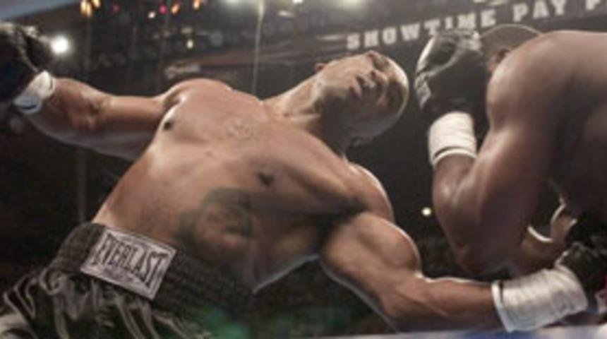 Mike Tyson ringlere veda etti