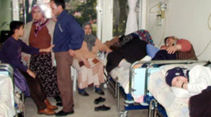 Manisa'da 40 kişi sobadan zehirlendi