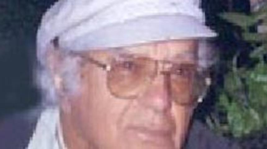 Attila İlhan'ın kitaplarına b&uuml;y&uuml;k ilgi