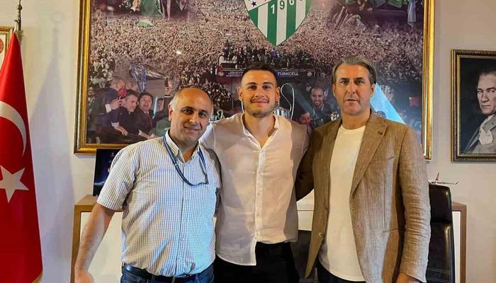 Bursaspor, Deniz Aydın’la sözleşme imzaladıTFF 1. Lig