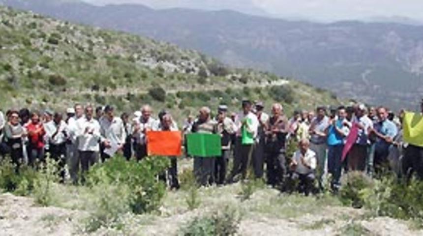 K&ouml;yl&uuml;lerin &ccedil;&ouml;p isyanı